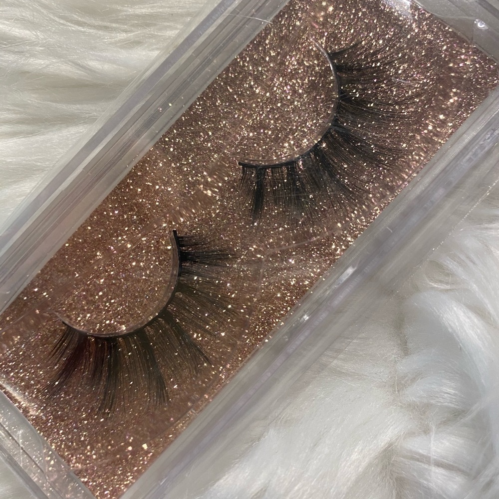 2 pairs mink lashes